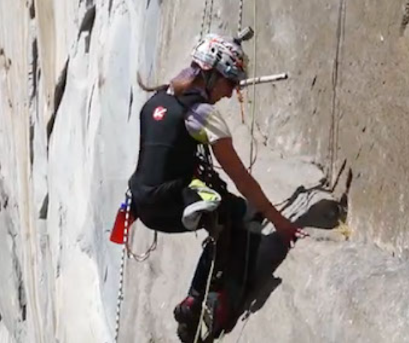 eleonora-delnevo-climbing.png